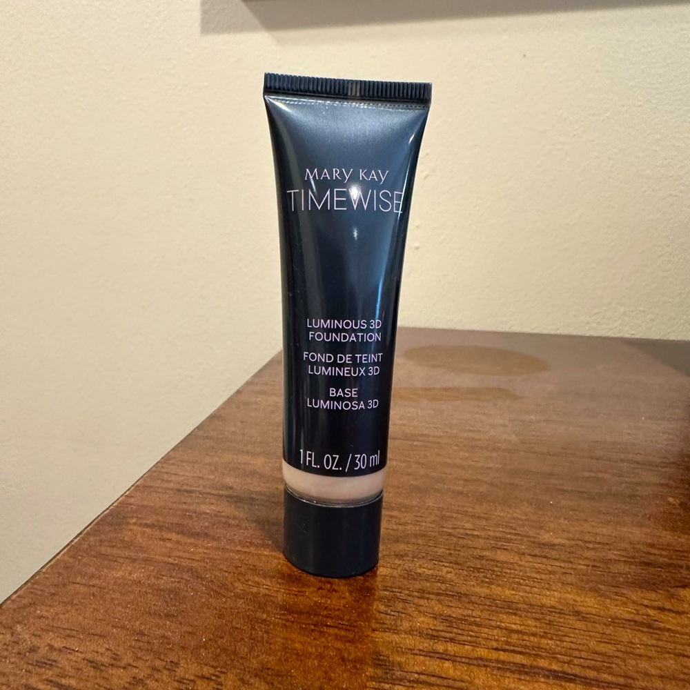 Mary Kay Timewise Luminous Foundation Beige N150